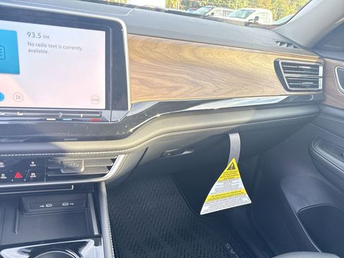 New 2026 Volkswagen Atlas SE AWD/4WD image 13
