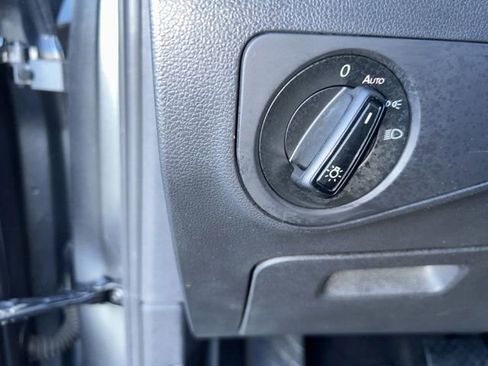 Certified 2020 Volkswagen Tiguan S image 30