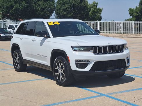 Used 2024 Jeep Grand Cherokee Limited AWD/4WD image 4