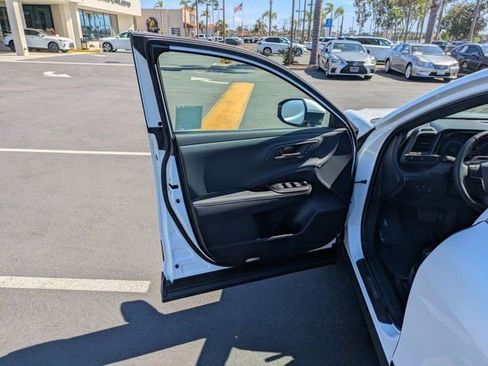 Used 2025 Toyota Crown Limited w/ Advanced Technology Package image 13