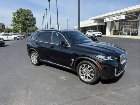 Used 2026 BMW X5 xDrive40i w/ Premium Package AWD/4WD image 1