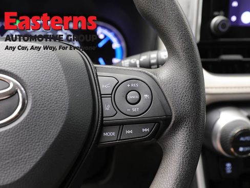 Used 2024 Toyota RAV4 XLE AWD/4WD image 15