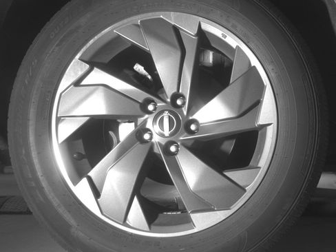 Used 2025 Nissan Rogue SV image 15