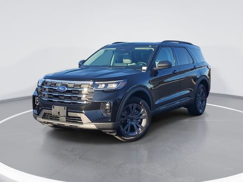 New 2026 Ford Explorer Active image 1