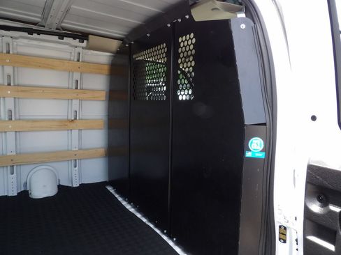 Used 2025 Chevrolet Express 2500 w/ Driver Convenience Package RWD image 28