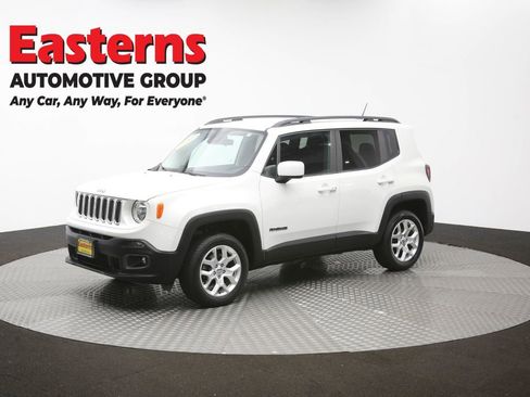 Used 2017 Jeep Renegade Latitude w/ Cold Weather Group AWD/4WD image 59