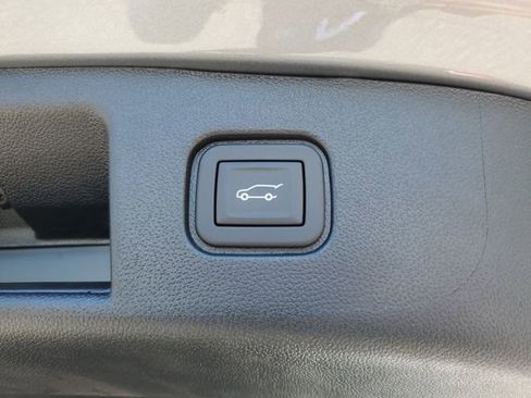 New 2025 Chevrolet Blazer EV LT image 8