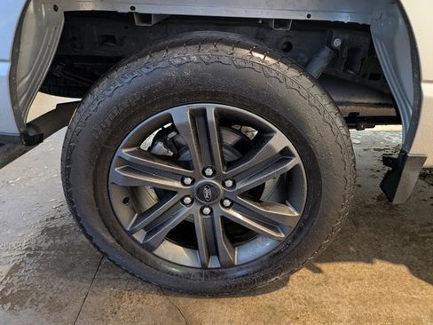 Used 2022 Ford F150 Lariat w/ Max Trailer Tow Package image 8