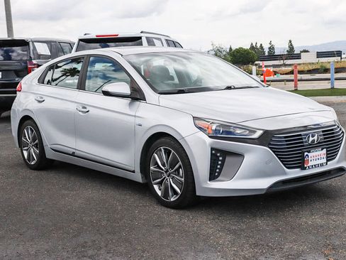 Used 2019 Hyundai Ioniq Limited w/ Ultimate Package 02 FWD image 3