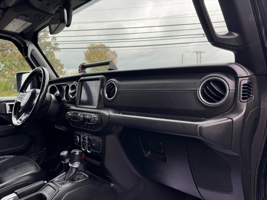 Used 2019 Jeep Wrangler Unlimited Sahara w/ Quick Order Package 24M Moab AWD/4WD image 20