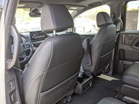 Used 2025 Honda Odyssey Sport-L image 23