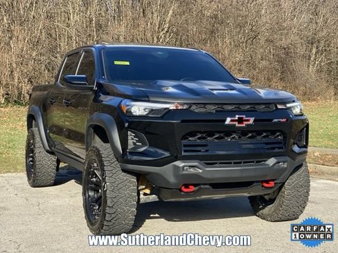 Used 2024 Chevrolet Colorado ZR2 w/ ZR2 Convenience Package III image 9
