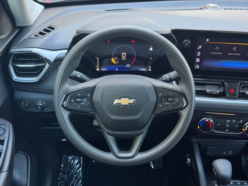 Used 2025 Chevrolet TrailBlazer LT image 25