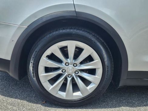 Used 2018 Tesla Model X 100D AWD/4WD image 15