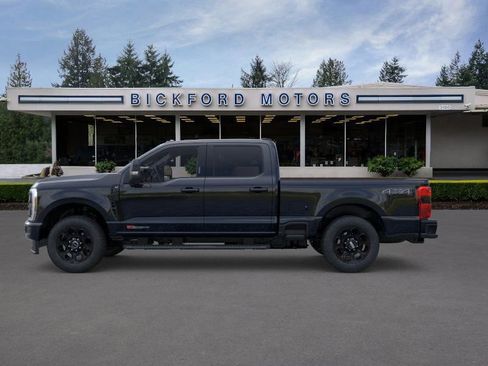 New 2025 Ford F250 XLT w/ Black Appearance Package image 5