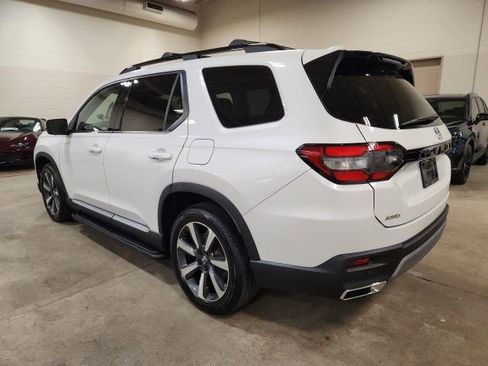 Certified 2023 Honda Pilot Elite image 5