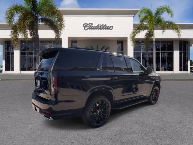 Used 2024 Cadillac Escalade Premium Luxury AWD/4WD image 14