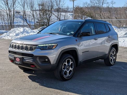 Certified 2022 Jeep Compass Trailhawk w/ Trailhawk Elite Group image 8