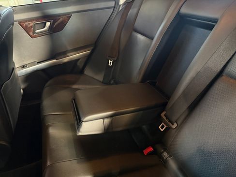 Used 2013 Mercedes-Benz GLK 350 4MATIC image 25