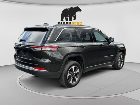 Used 2024 Jeep Grand Cherokee Limited 4xe AWD/4WD image 3