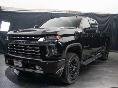 Used 2022 Chevrolet Silverado 2500 LTZ w/ LTZ Premium Package image 6