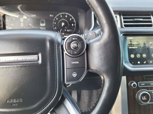 Used 2017 Land Rover Range Rover HSE AWD/4WD image 32