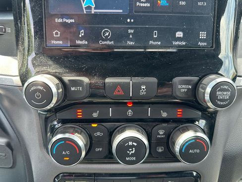 Used 2023 RAM 2500 Big Horn w/ Level 1 Equipment Group AWD/4WD image 13
