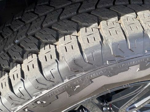 Certified 2022 GMC Sierra 1500 Elevation image 12