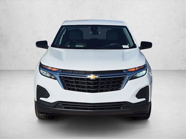 Used 2024 Chevrolet Equinox LS w/ LS Convenience Package FWD image 2