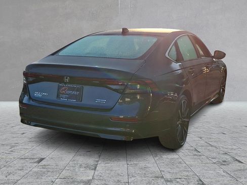 Used 2025 Honda Accord Touring image 4