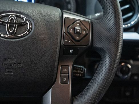 Certified 2023 Toyota Tacoma TRD Off-Road image 29