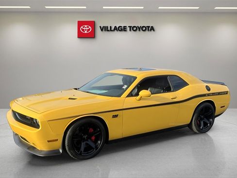 Used 2012 Dodge Challenger SRT8 Yellow Jacket w/ Premium Sound Group image 2