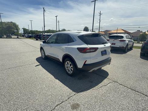 Certified 2023 Ford Escape Active w/ Tech Pack #2 AWD/4WD image 3