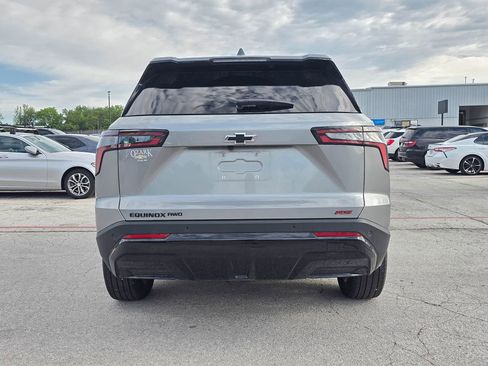 Used 2026 Chevrolet Equinox RS w/ LPO, Floor Liner Package AWD/4WD image 5