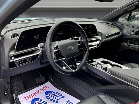 Certified 2024 Cadillac Lyriq Tech AWD/4WD image 17