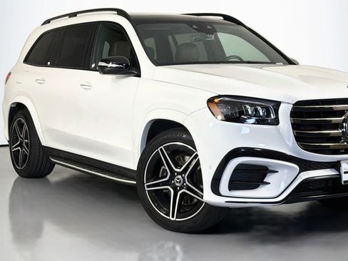 Certified 2024 Mercedes-Benz GLS 450 4MATIC image 15