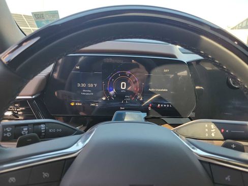 New 2026 Chevrolet Suburban High Country image 22