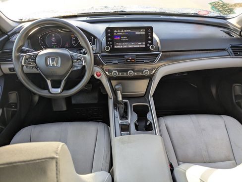 Used 2019 Honda Accord EX image 17