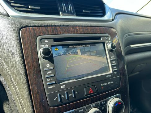 Used 2015 Chevrolet Traverse LT FWD image 13