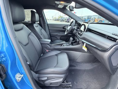 New 2026 Jeep Compass Latitude AWD/4WD image 22