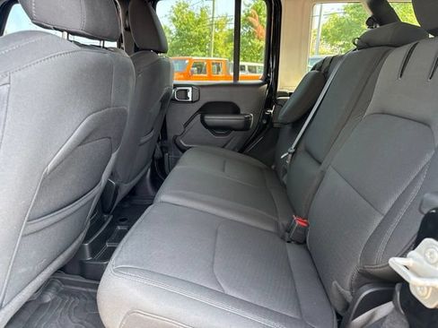 Used 2023 Jeep Wrangler Unlimited w/ Cold Weather Group AWD/4WD image 24