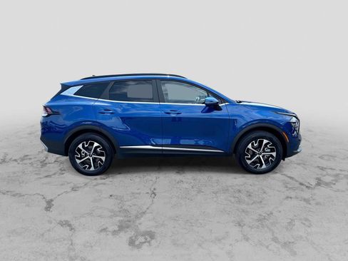 Used 2025 Kia Sportage EX w/ Premium Package AWD/4WD image 9