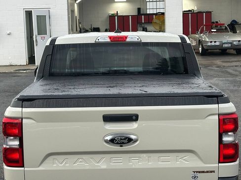 Used 2024 Ford Maverick Tremor w/ Tremor Off-Road Package AWD/4WD image 13
