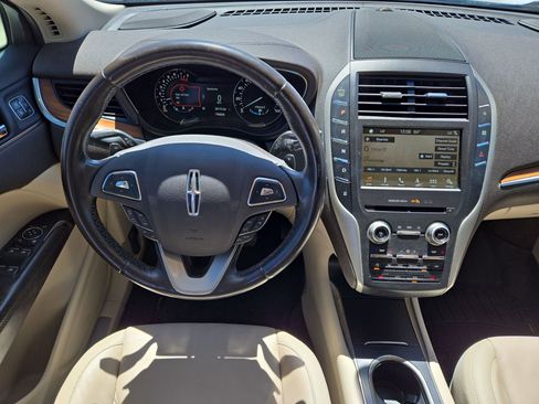 Used 2017 Lincoln MKC Select w/ Select Plus Package FWD image 14