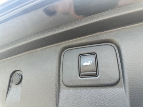 Used 2020 Nissan Murano Platinum image 23