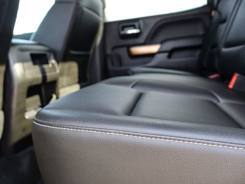 Used 2018 Chevrolet Silverado 1500 LTZ w/ LTZ Plus Package image 12