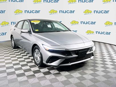 Certified 2025 Hyundai Elantra SE