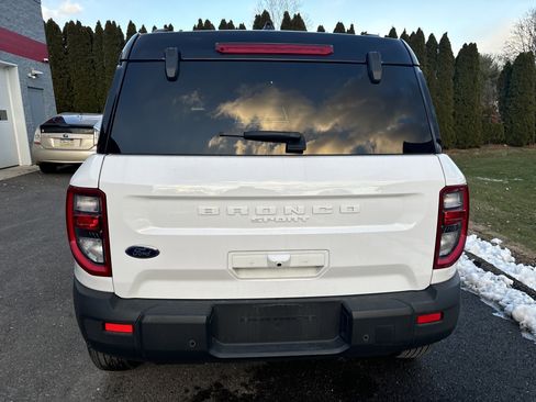 Used 2025 Ford Bronco Sport Outer Banks image 4
