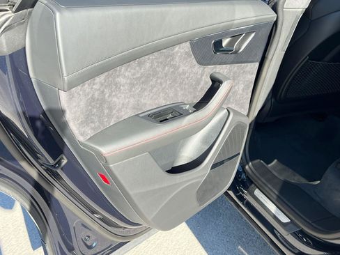 New 2025 Audi SQ8 Prestige image 16