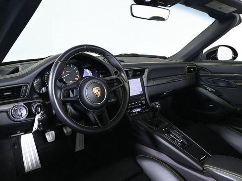 Certified 2019 Porsche 911 Speedster RWD image 11